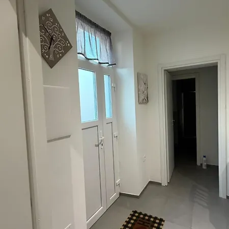 Apartment Le Di Stela